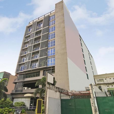 Melbourne Suites Makati City Exterior photo