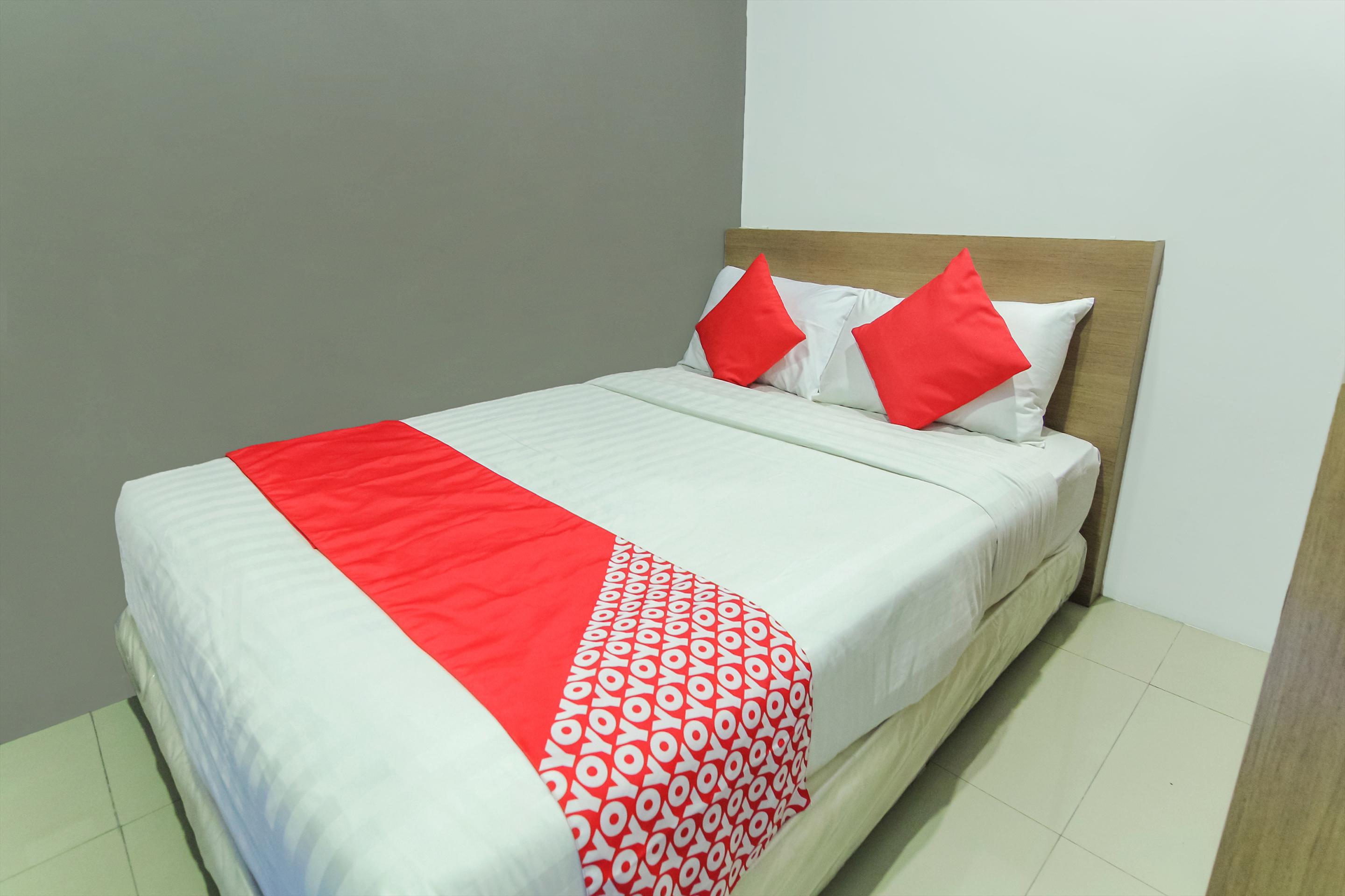 Melbourne Suites Makati City Exterior photo