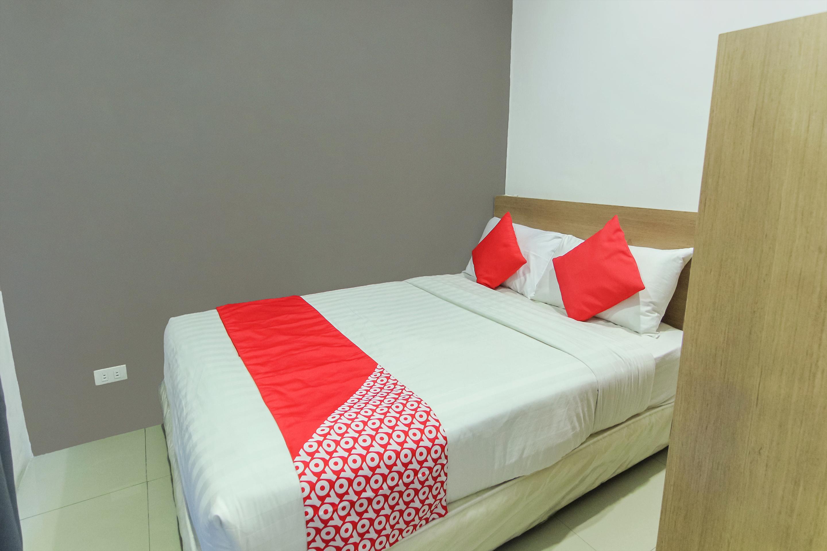 Melbourne Suites Makati City Exterior photo